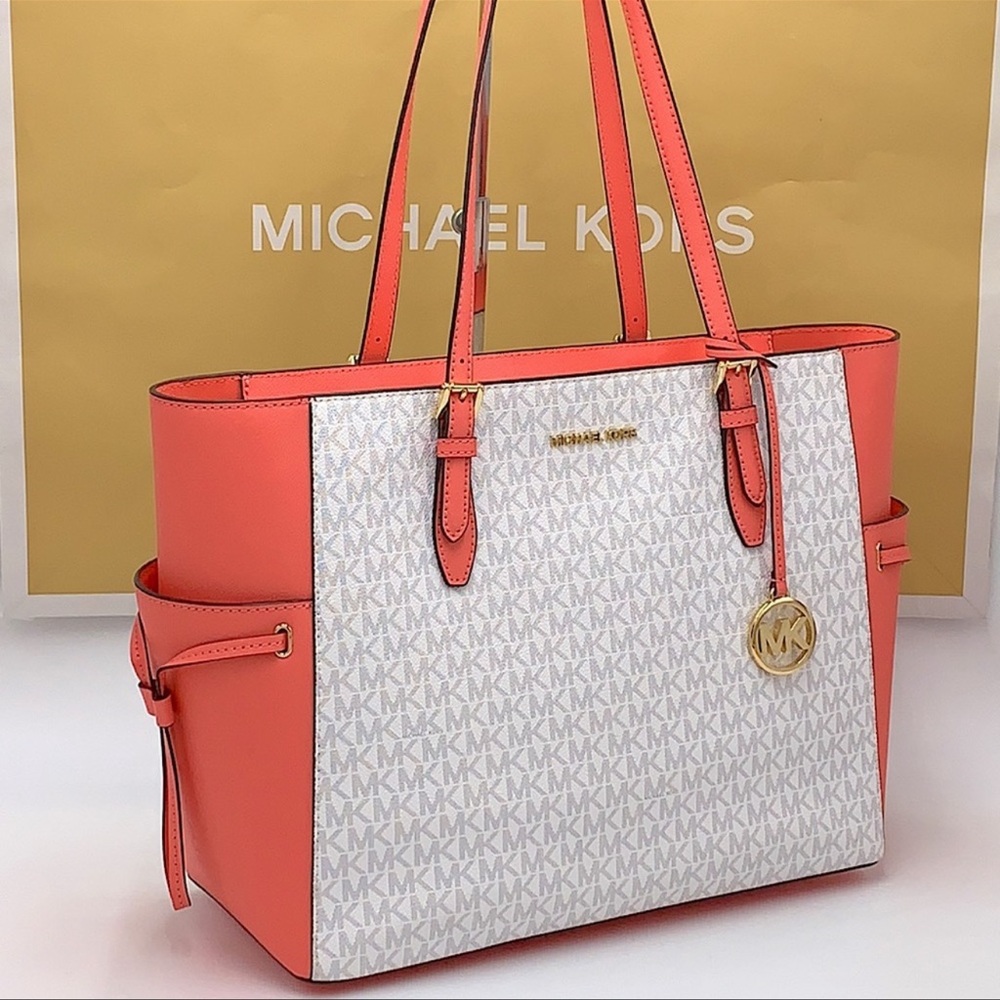 MICHAEL KORS GILLY Large Drawstring Tote Shoulder - Picture 11 of 12